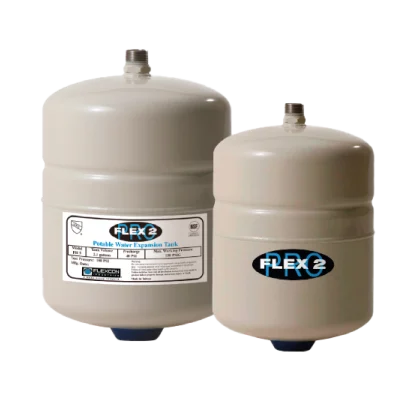 Dos tanques de expansión para agua potable Flexcon, uno más grande y otro más pequeño, con etiquetas que muestran sus especificaciones.
